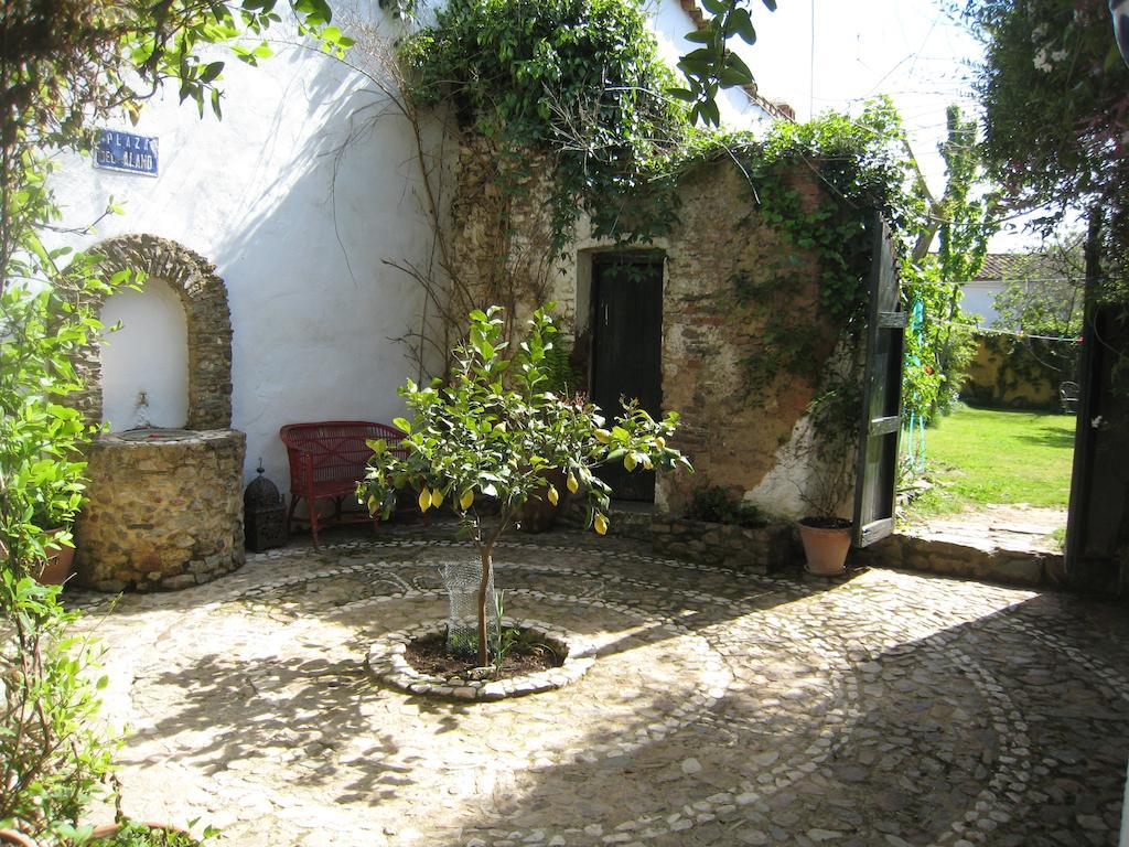 فندق Posada Del Castano Castano de Robledo المظهر الخارجي الصورة